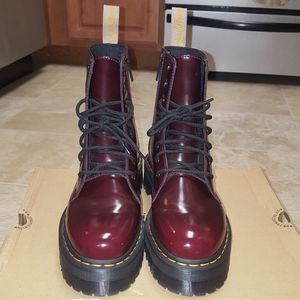 Dr. Martens Jadon